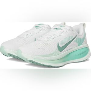 Nike Women’s Vomero 18 Sneakers